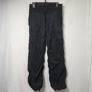Lululemon Women’s Black Scrunch Studio Dance Pants